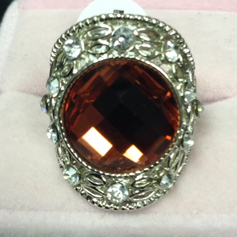 Garnet & silver ornate ring Sz7